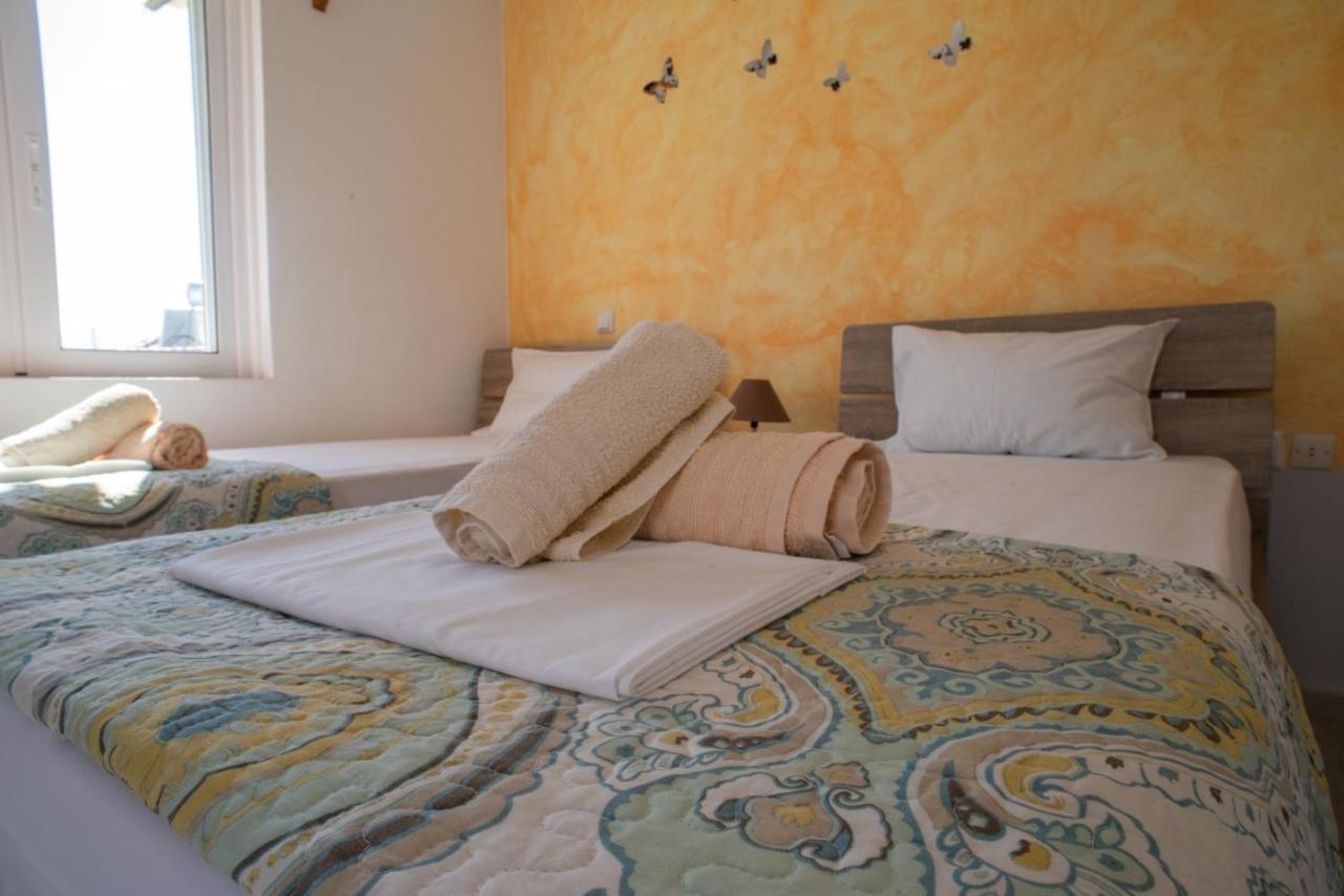 Villa Dina Apartments Almirida Extérieur photo