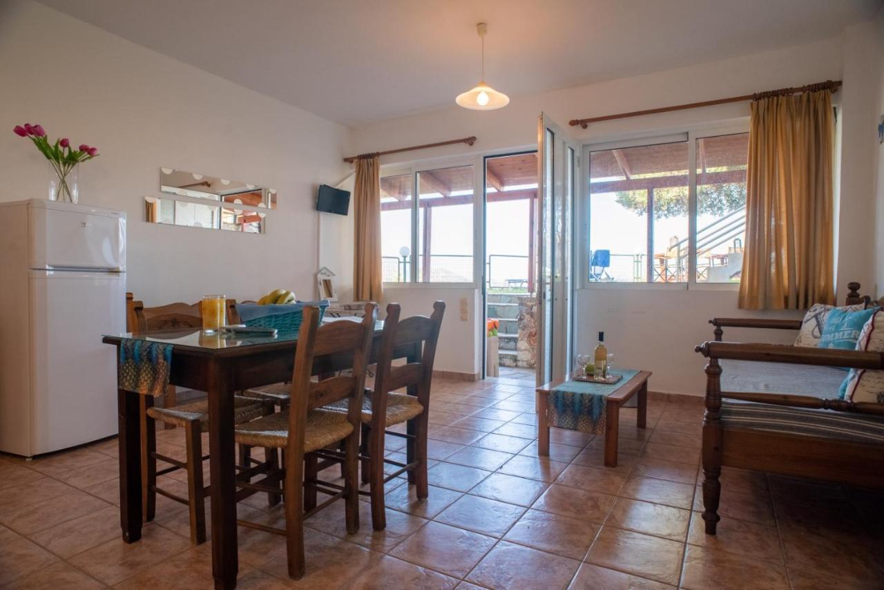 Villa Dina Apartments Almirida Extérieur photo
